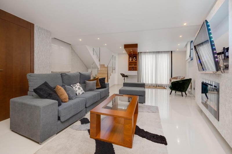 Open photo Listing photo