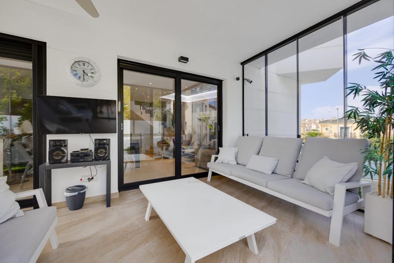 Open photo Listing photo
