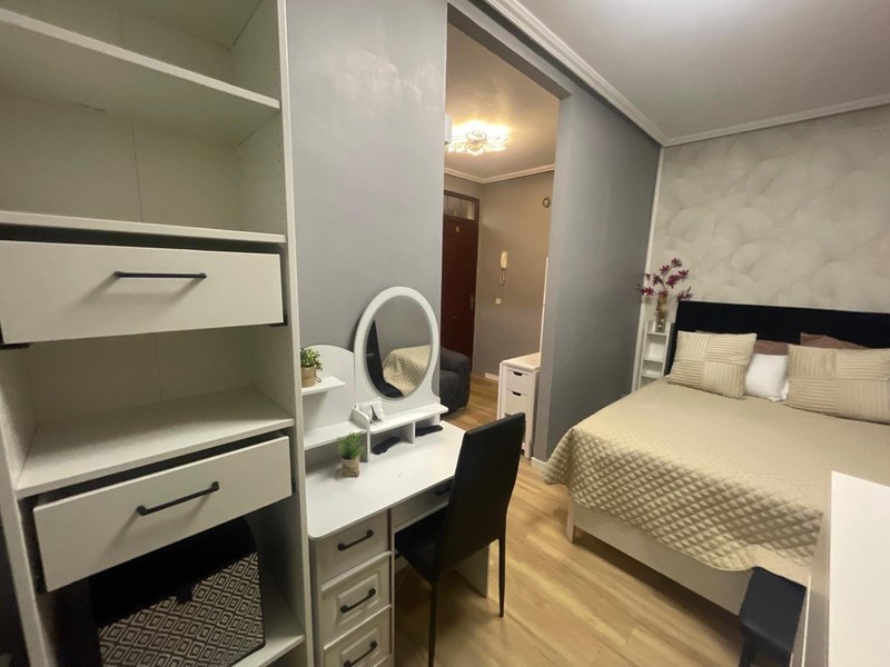 Open photo Listing photo
