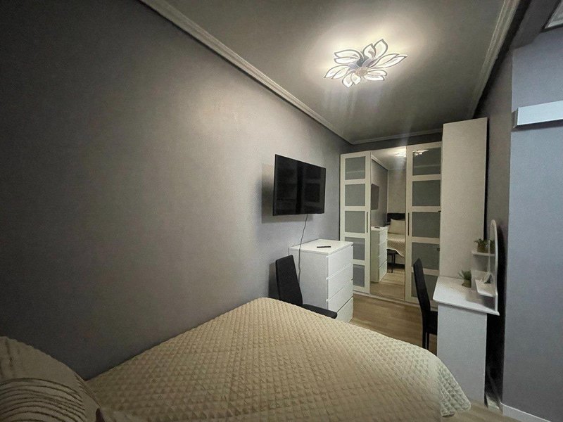 Open photo Listing photo