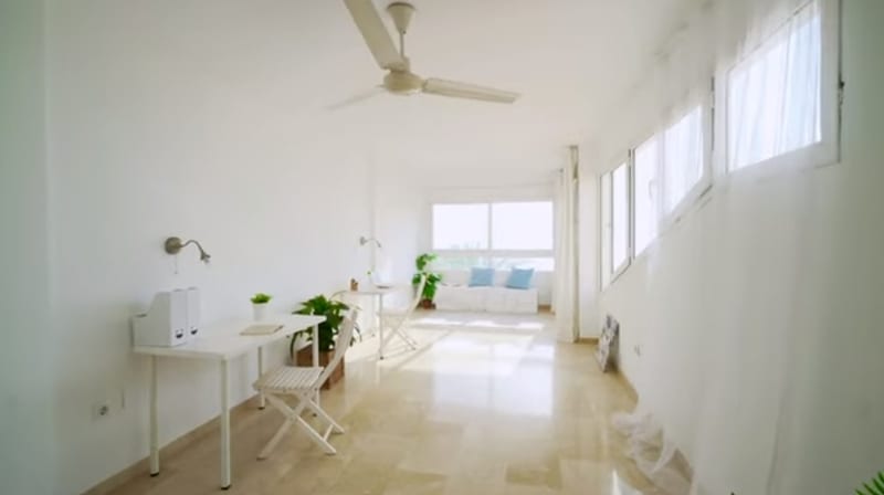 Open photo Listing photo