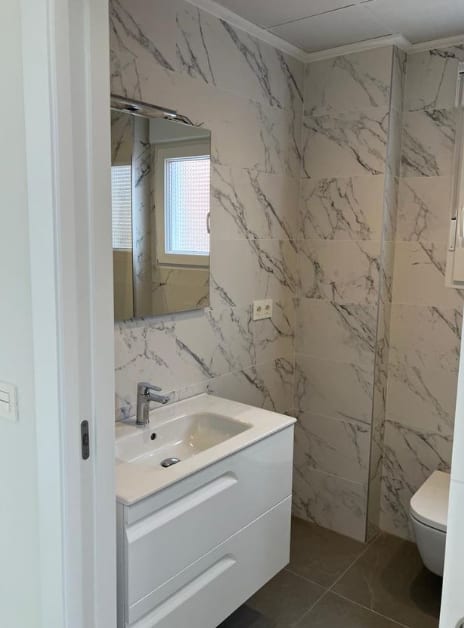 Open photo Listing photo