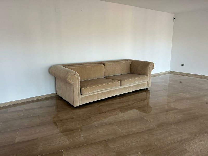 Open photo Listing photo