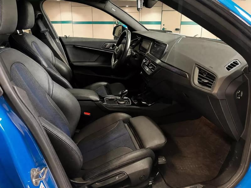 Open photo Listing photo