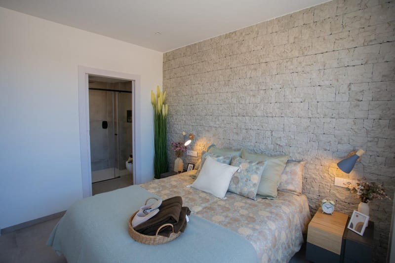Open photo Listing photo