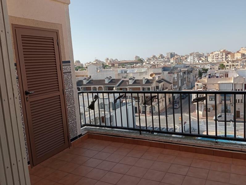 Open photo Listing photo