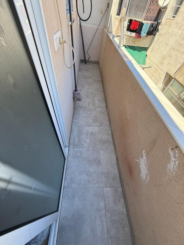 Open photo Listing photo