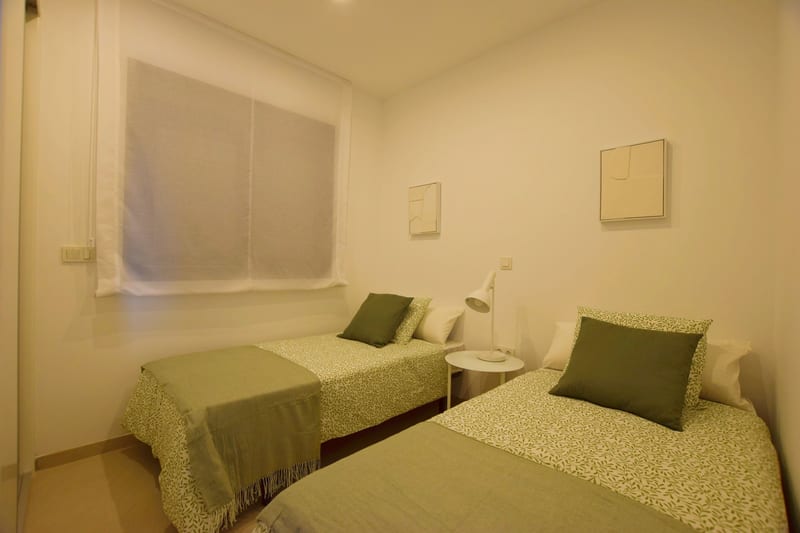 Open photo Listing photo