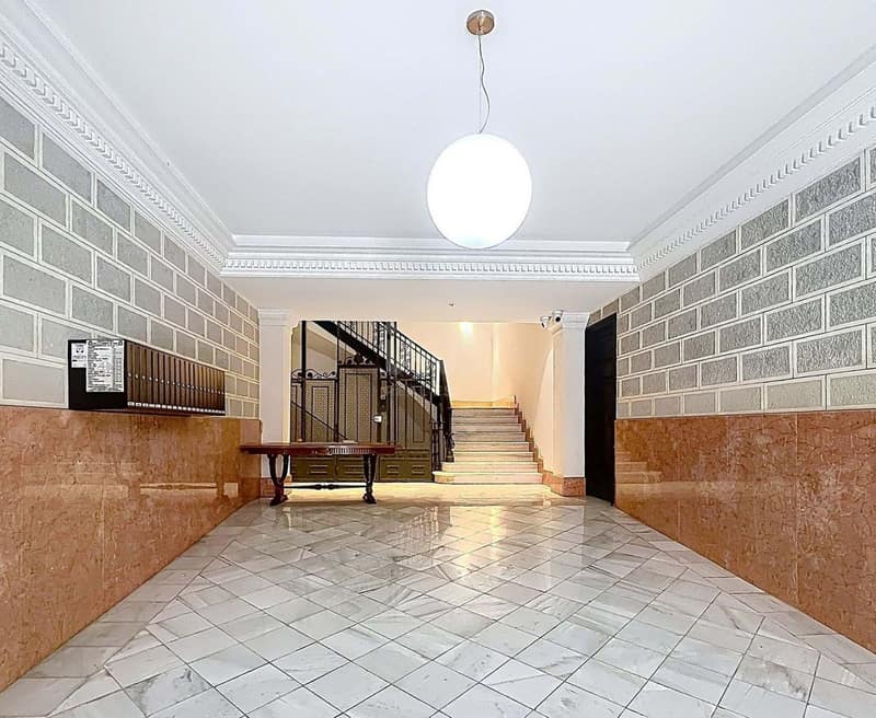 Open photo Listing photo