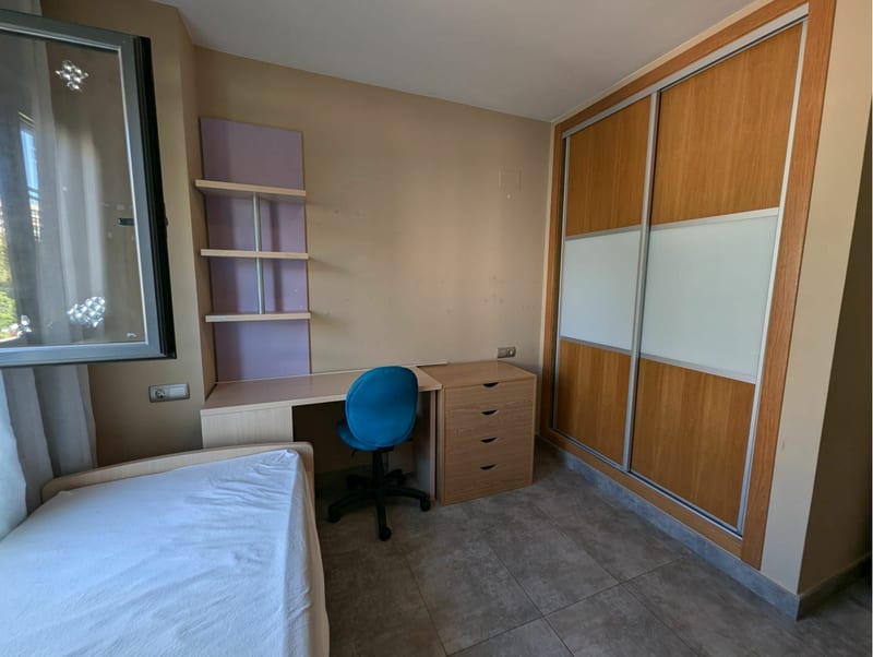 Open photo Listing photo