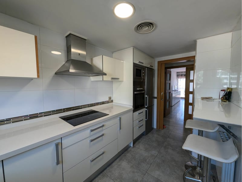 Open photo Listing photo
