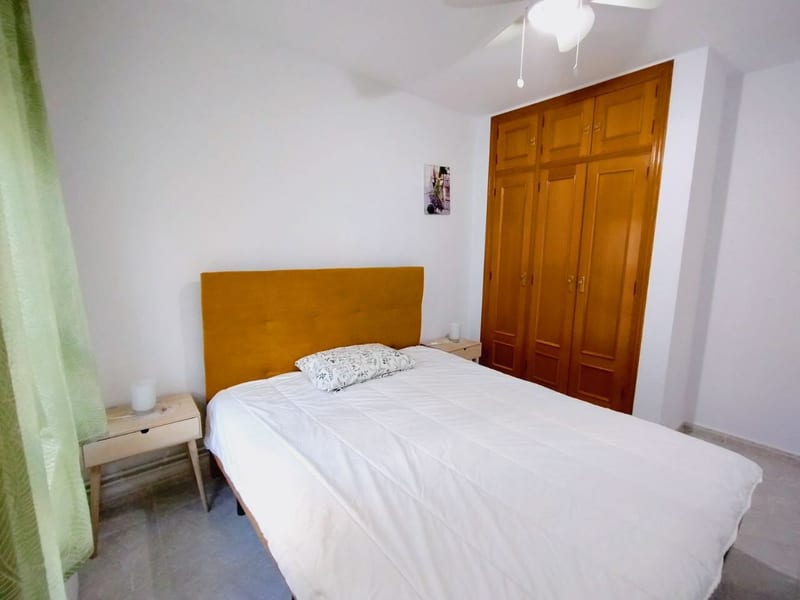 Open photo Listing photo