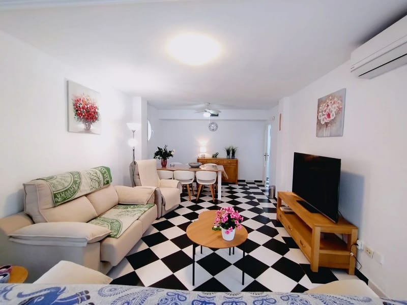 Open photo Listing photo