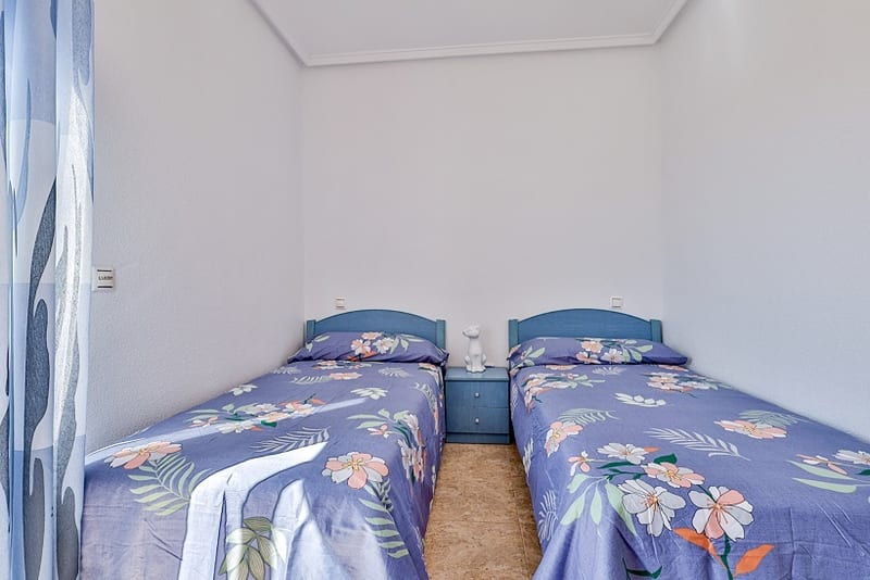 Open photo Listing photo