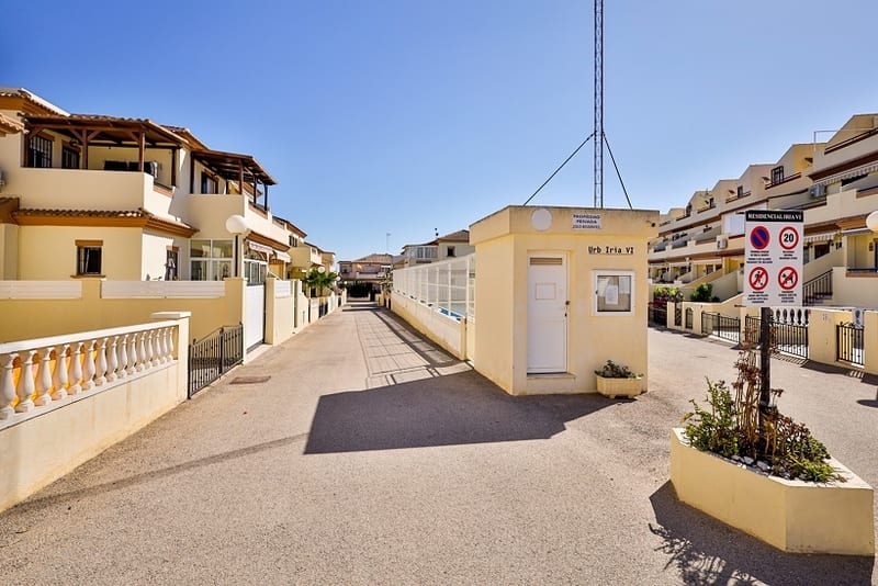 Open photo Listing photo