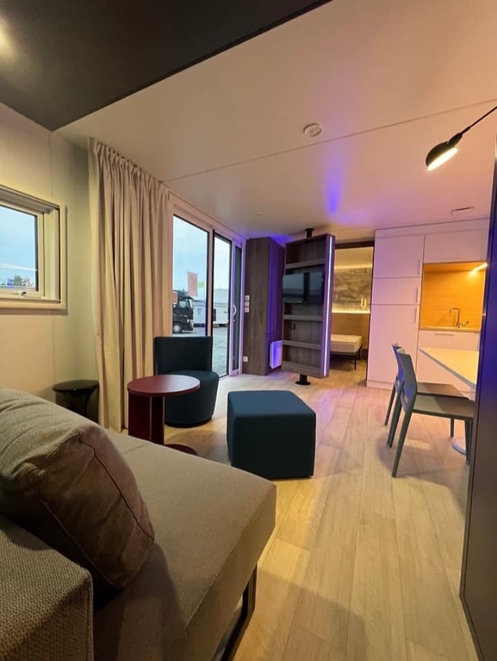 Open photo Listing photo