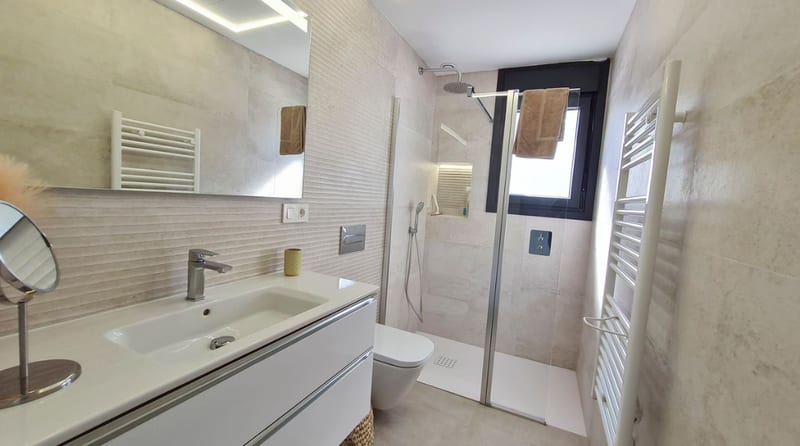 Open photo Listing photo