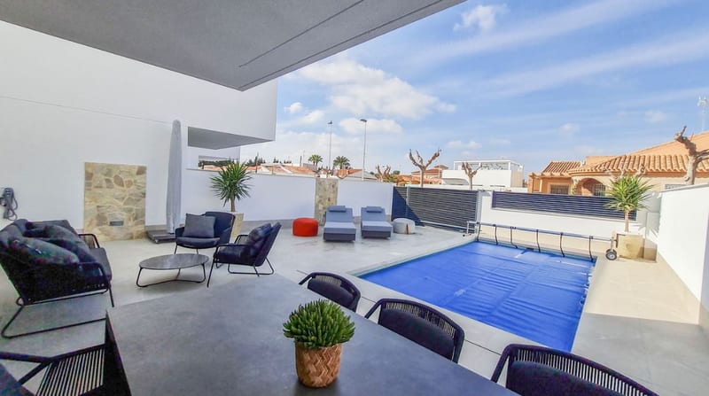 Open photo Listing photo