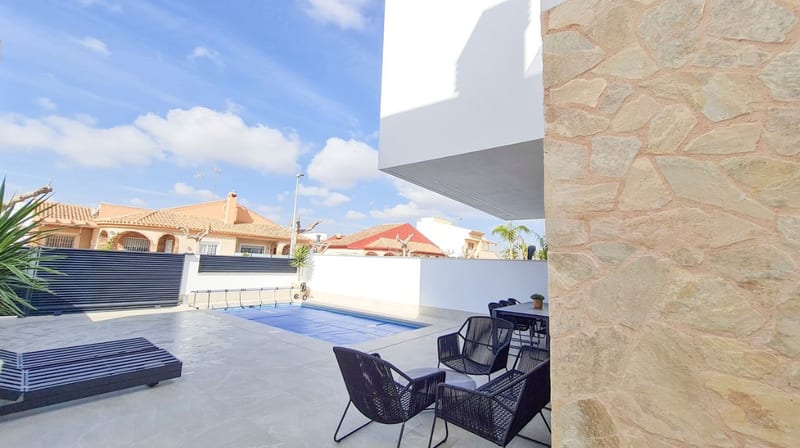 Open photo Listing photo