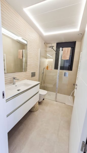 Open photo Listing photo