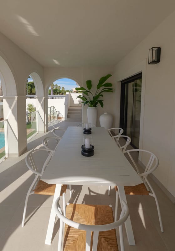 Open photo Listing photo