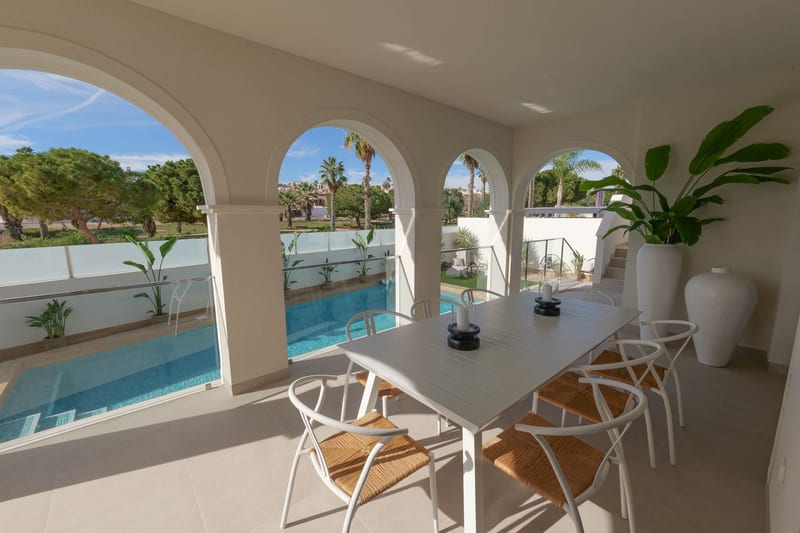 Open photo Listing photo