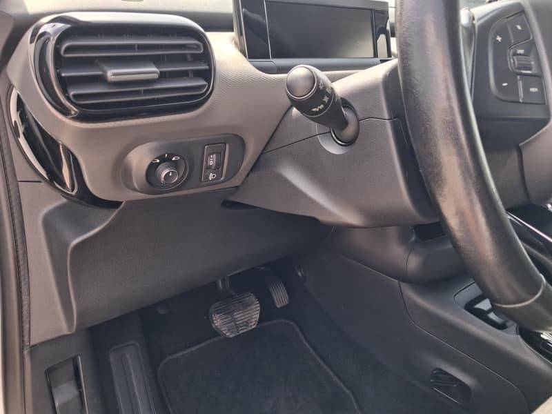Open photo Listing photo