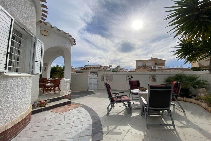 Open photo Listing photo