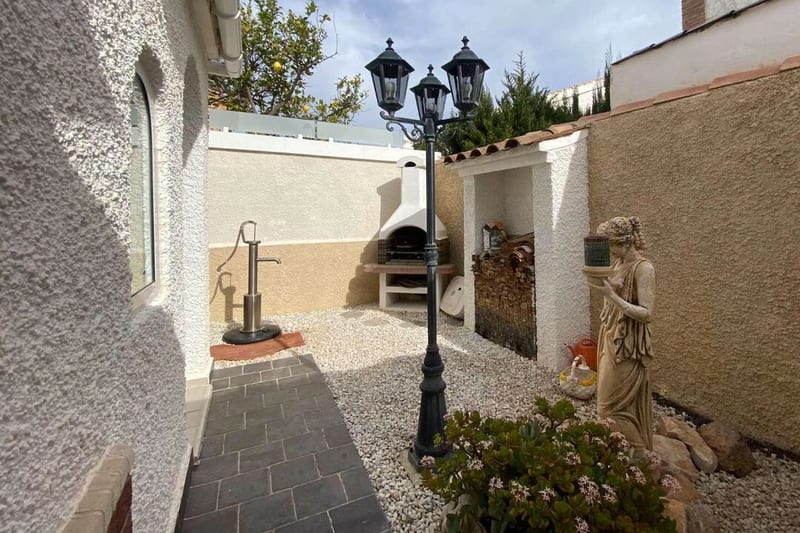 Open photo Listing photo