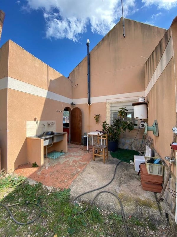 Open photo Listing photo
