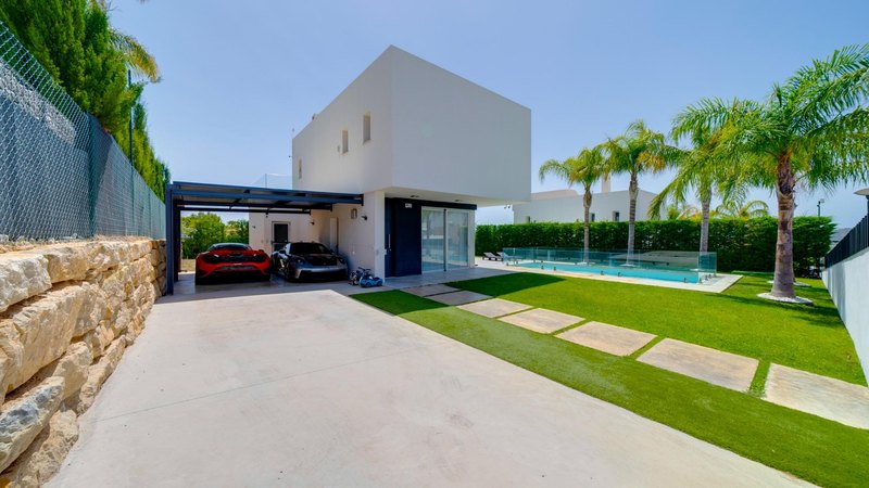 Open photo Listing photo