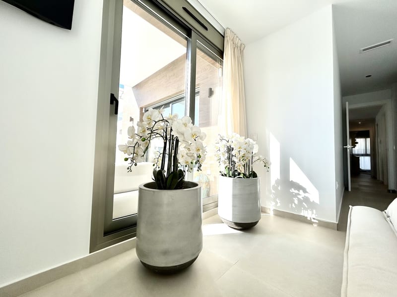 Open photo Listing photo