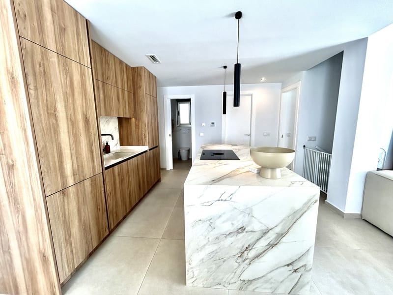Open photo Listing photo