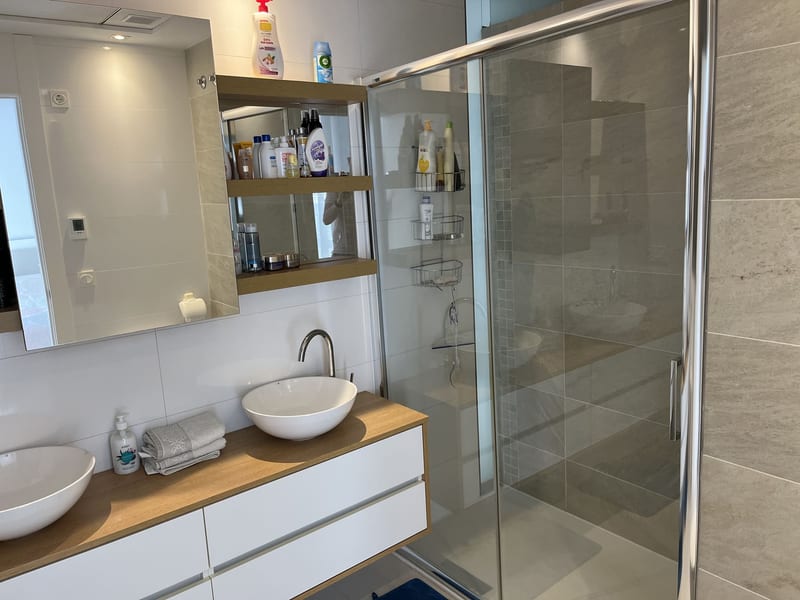 Open photo Listing photo