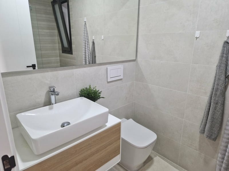 Open photo Listing photo