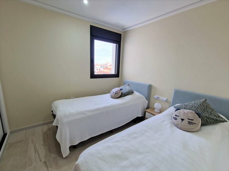 Open photo Listing photo
