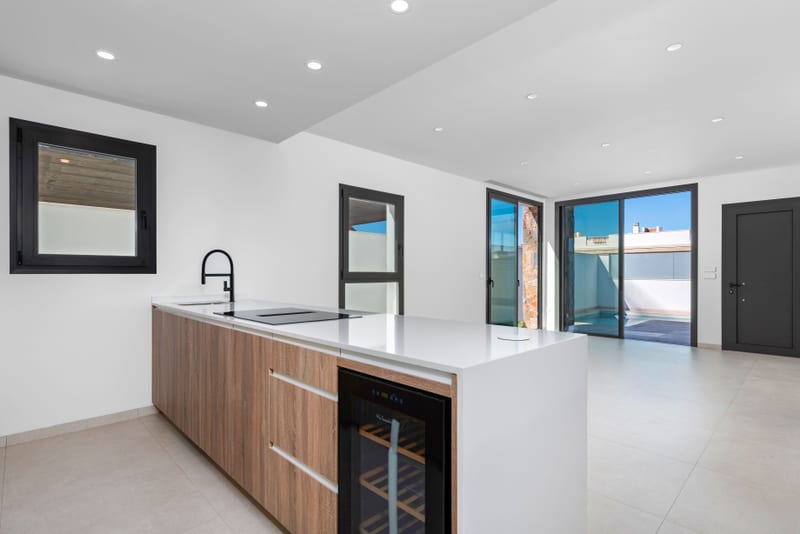 Open photo Listing photo