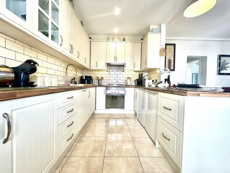 Open photo Listing photo