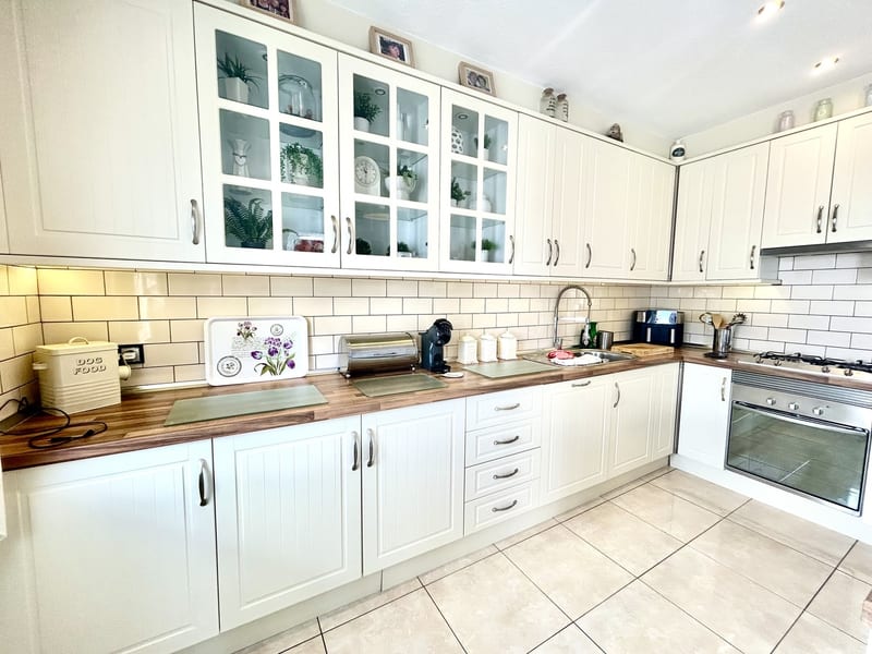 Open photo Listing photo