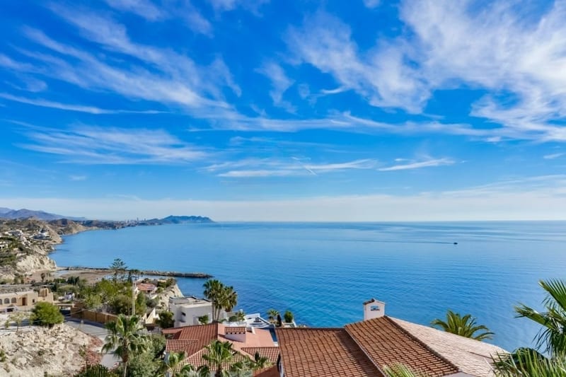 Open photo Listing photo