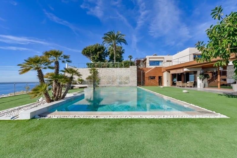 Open photo Listing photo