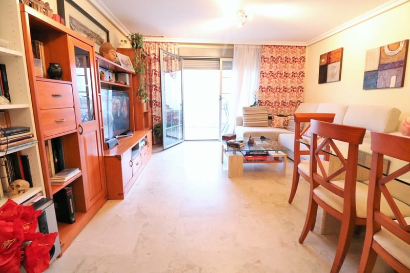 Open photo Listing photo