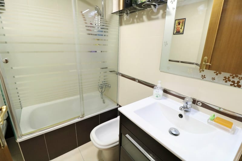 Open photo Listing photo