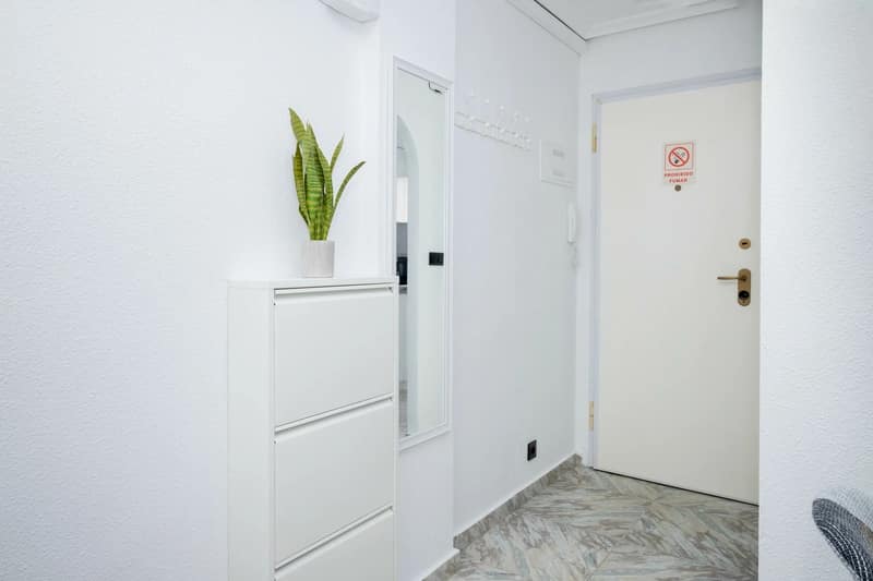 Open photo Listing photo