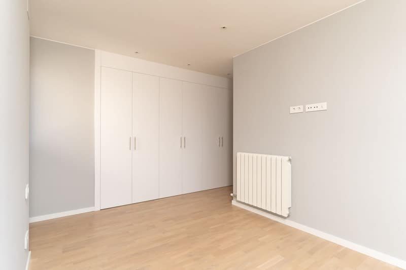 Open photo Listing photo