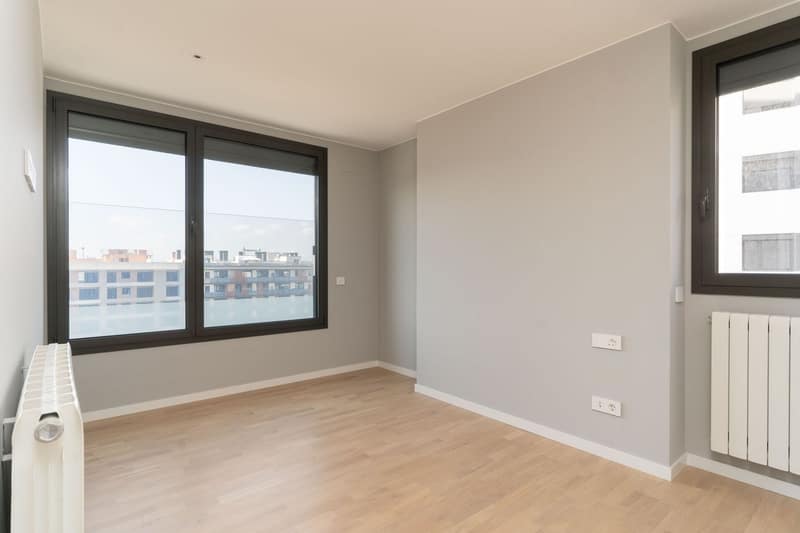 Open photo Listing photo