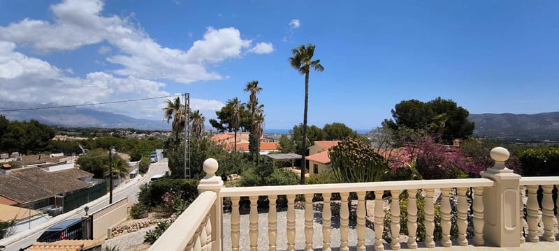 Open photo Listing photo