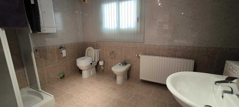 Open photo Listing photo