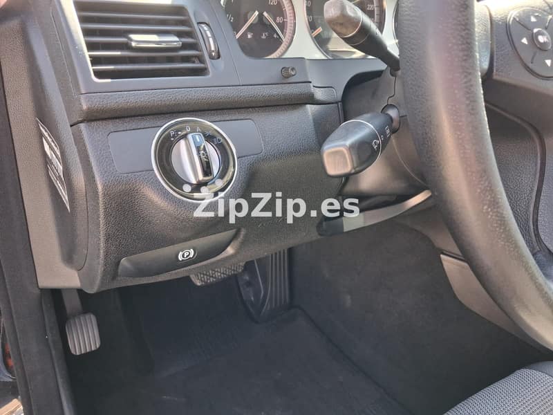 Open photo Listing photo