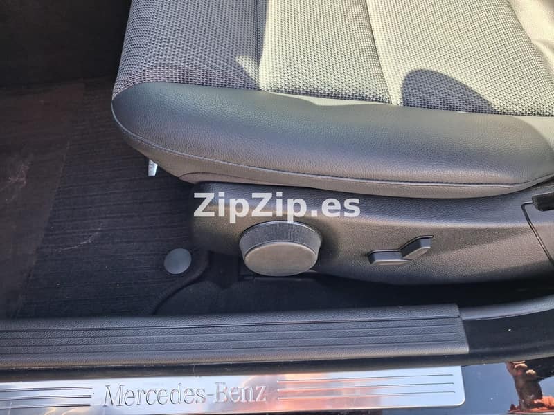 Open photo Listing photo